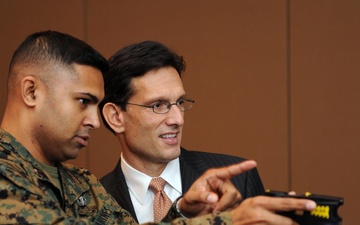 Congressman Eric Cantor (VA-07) visits Marine Corps Base Quantico
