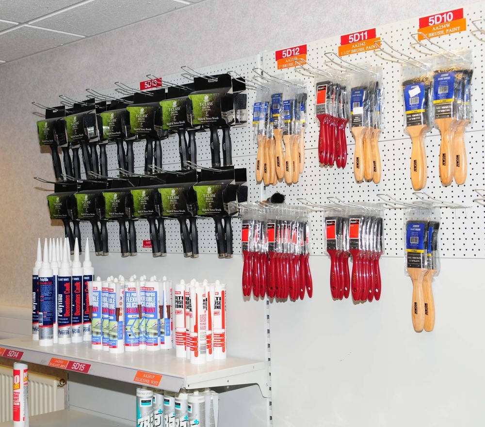 Self-help store offers solution to be safe in bad weather