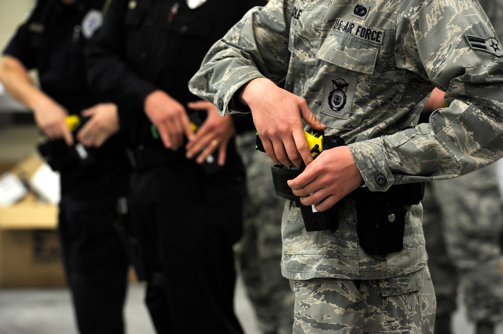 75th SFS Taser training