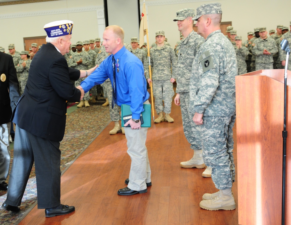 Minnesota soldier receives Purple Heart