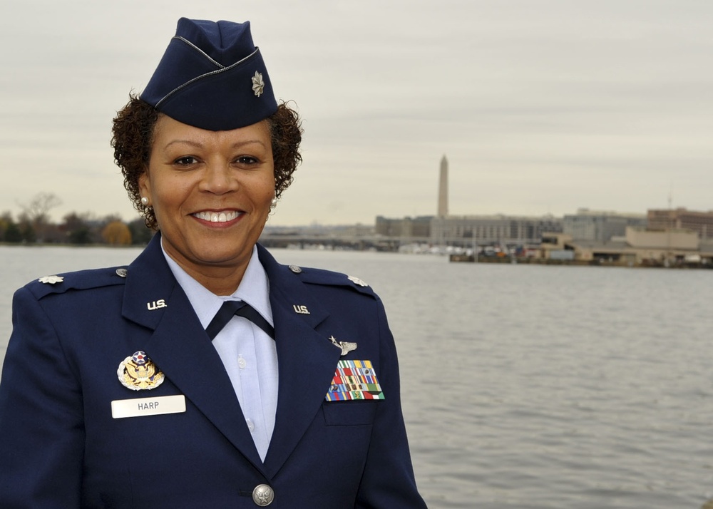 Lt. Col. Mary Harp joins Joint Task Force - National Capital Region