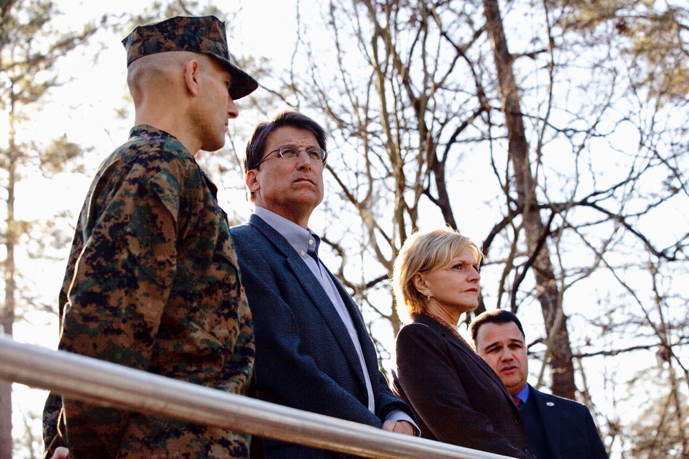 Marine Corps Installation East hosts gubernatorial visit