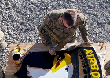 101ST Airborne Division soldiers paint logo