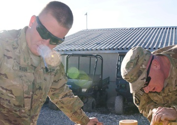 101ST Airborne Division soldiers paint logo