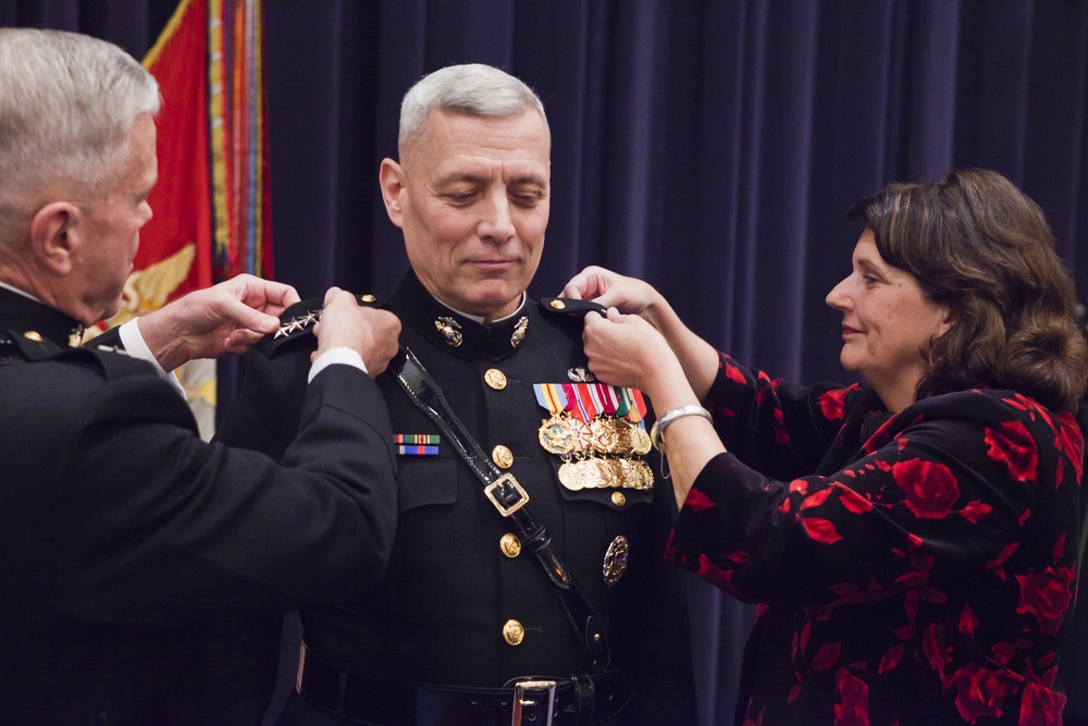 Gen. Paxton becomes assistant commandant of Marine Corps