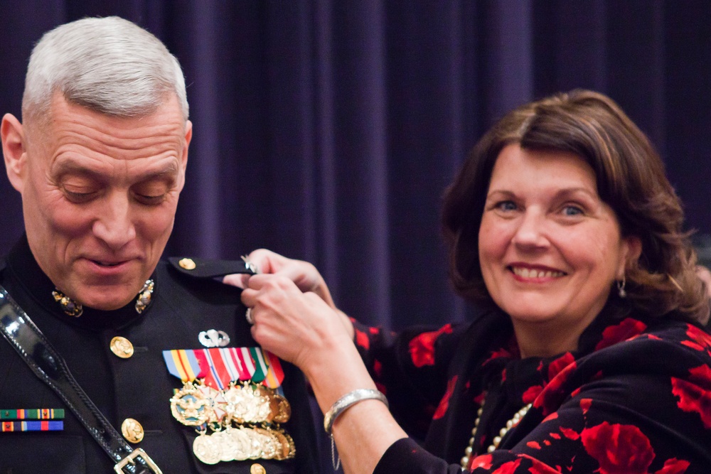 Gen. Paxton becomes assistant commandant of Marine Corps