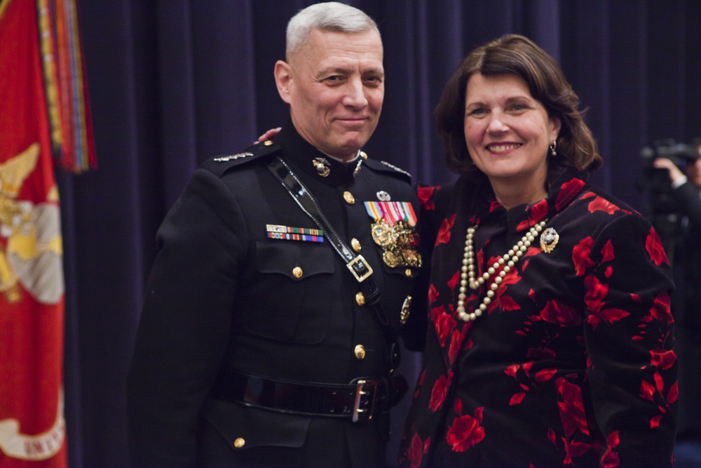 Gen. Paxton becomes assistant commandant of Marine Corps