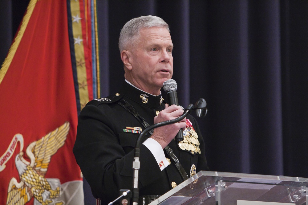 Gen. Paxton becomes assistant commandant of Marine Corps