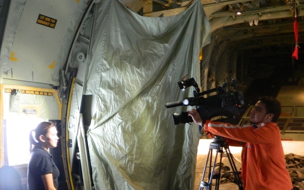 US, Philippines service members rapidly off-load supplies at Davao