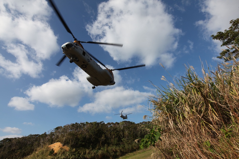 31st MEU Marines practice mass casualty evacuation