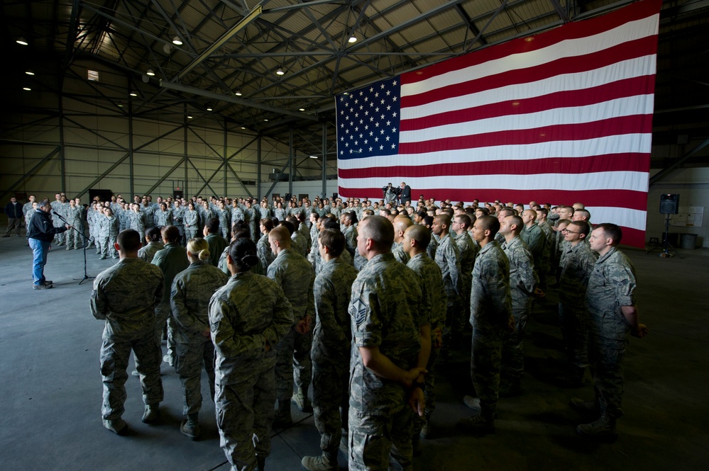 Panetta visits troops overseas