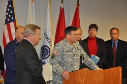 Corps officials meet with Illinois leaders to discuss Mississippi River low-water situation