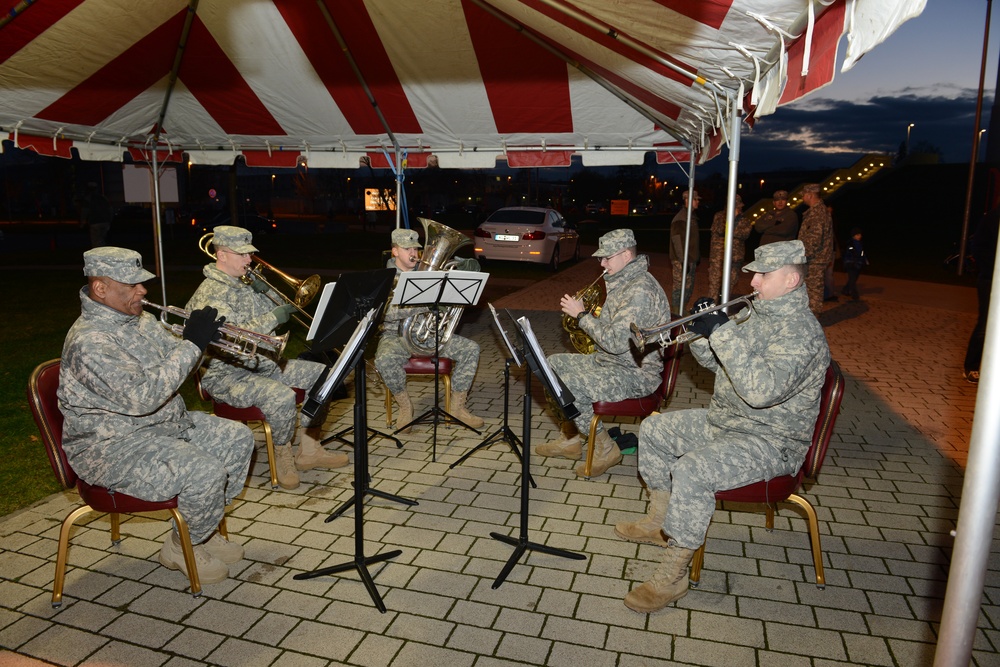 Army band plays for the Wiesbaden community