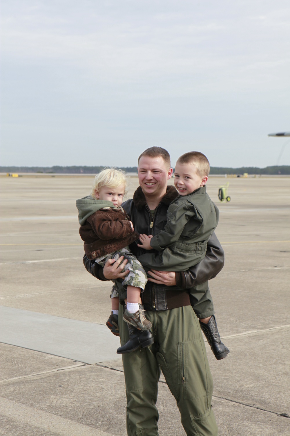 VMGR-252 Marines return home