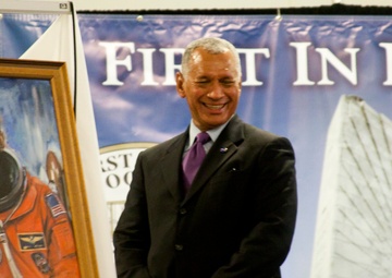 Marine aviation honored at 109th anniversary of first flight