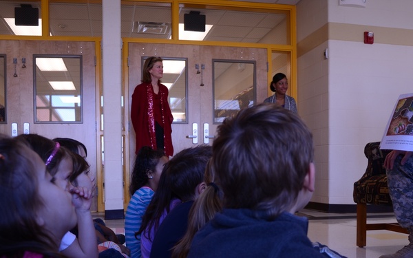 Palehorse read to local community students