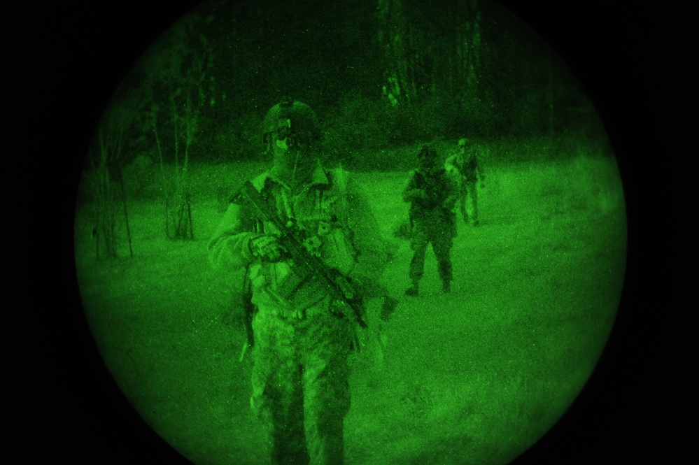 Night time small unit tactics