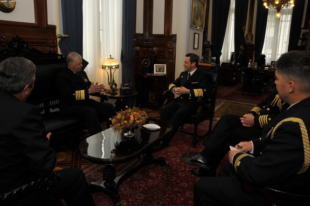 CNO visit Chilean navy leadership