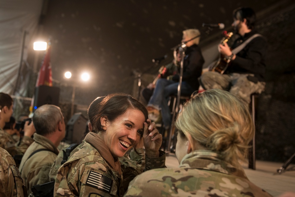 USO Holiday Tour