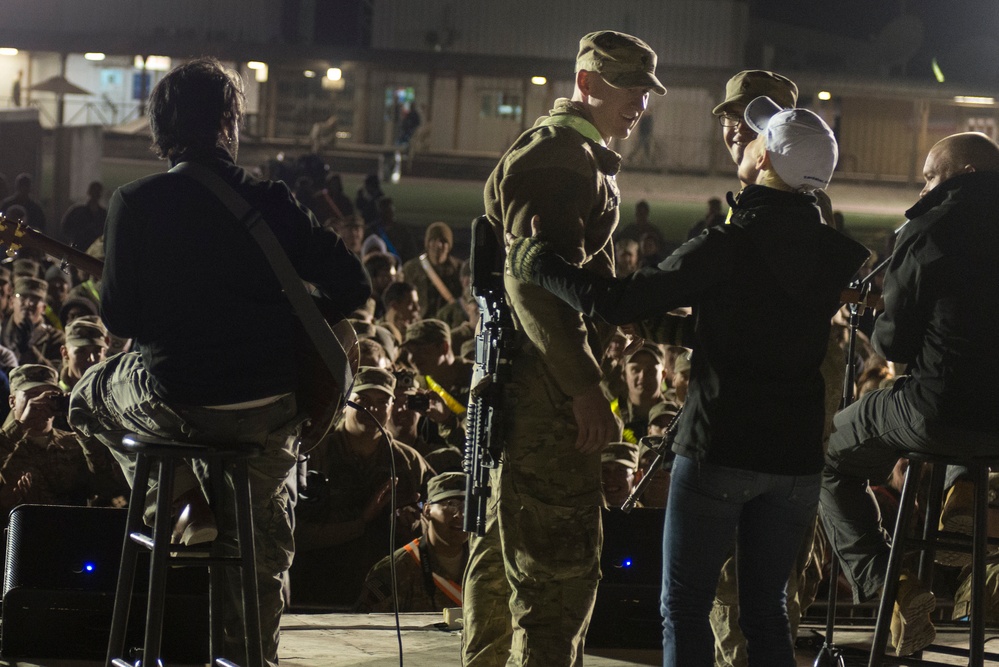 USO Holiday Tour