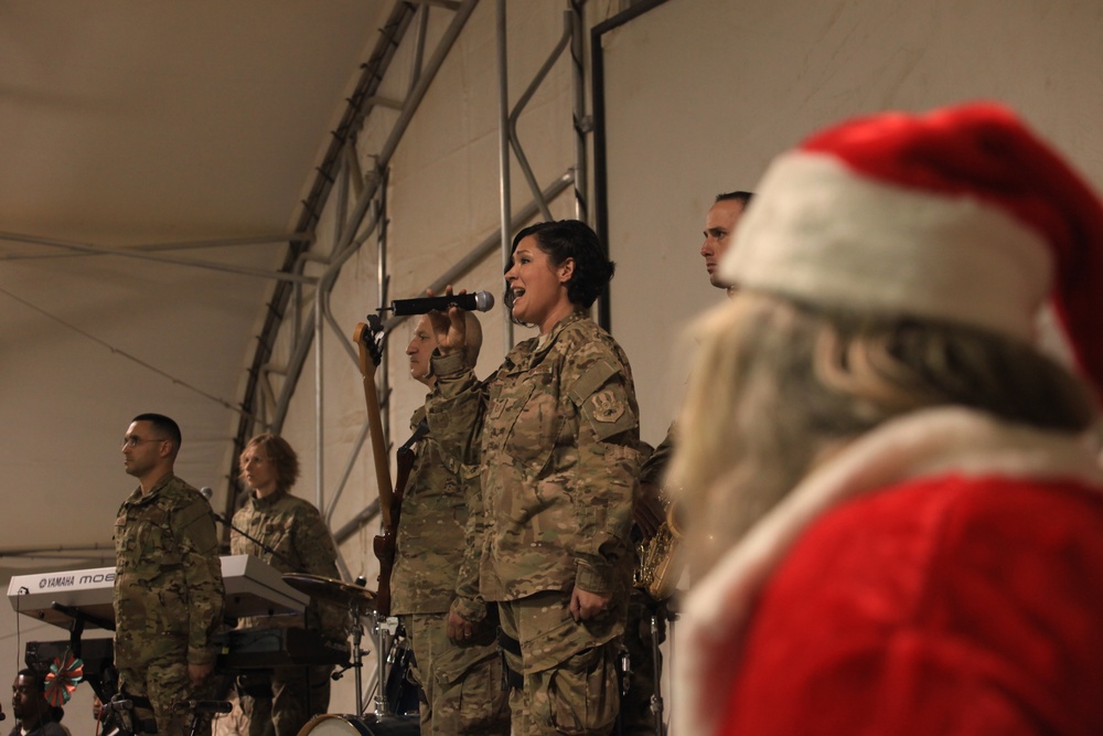 CMC, SMMC spend Christmas with servicemembers in Afghanistan