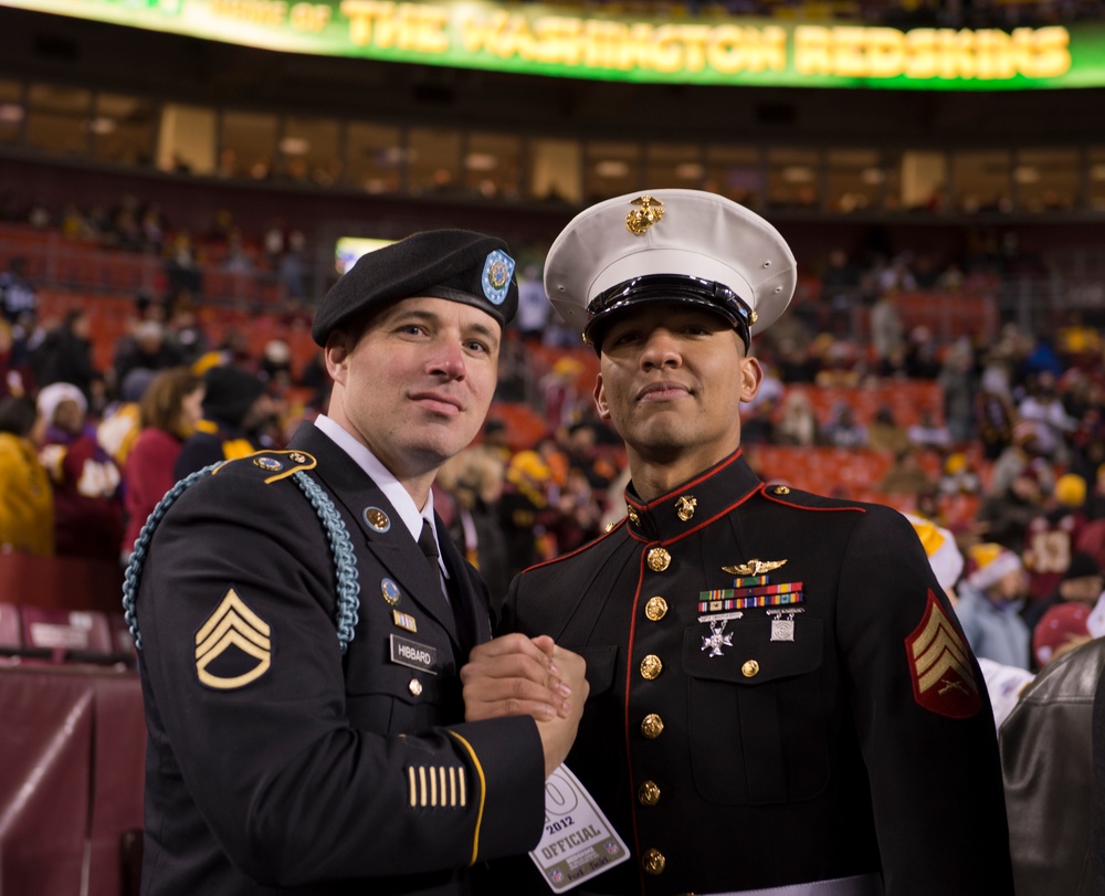 Washington Redskins honor troops