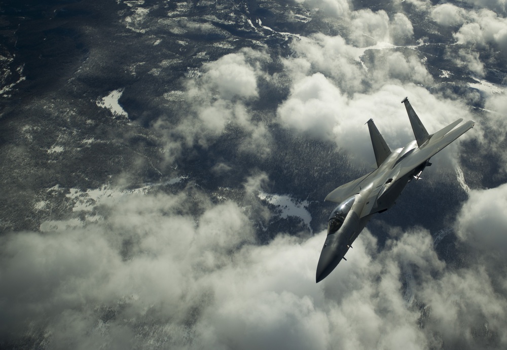 F-16 refueling