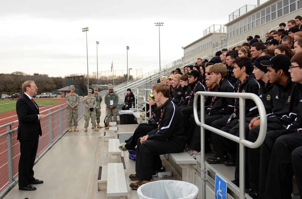 Davis speaks with the All-American Band