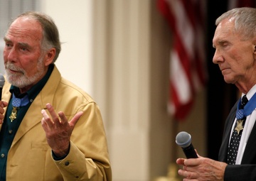 Military spouses receive valuable information from Medal of Honor recipients