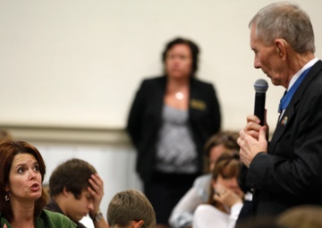 Military spouses receive valuable information from Medal of Honor recipients