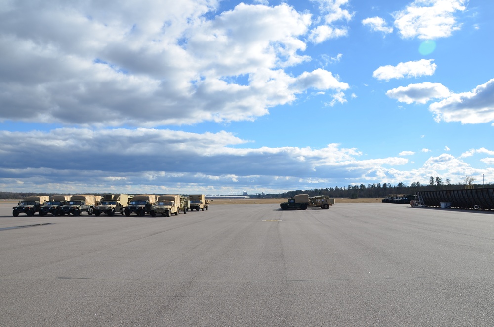 35th Signal Brigade executes strategic airlift operations