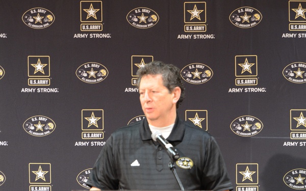 Senior Army leaders share knowledge with All-American Bowl coaches