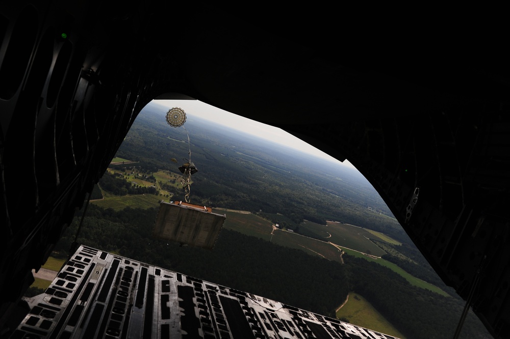 Globemaster supply drop