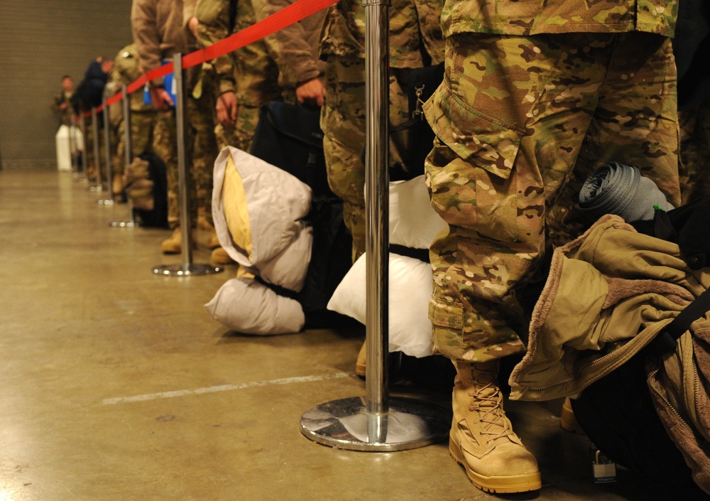 Little Rock airmen deploy