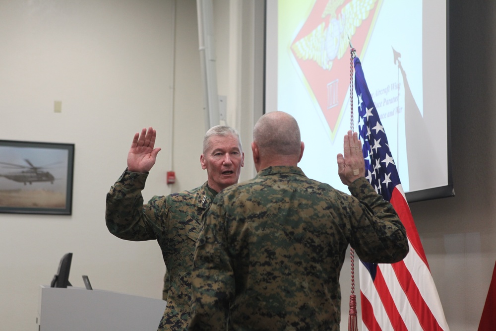 CG of 3rd MAW pins on Maj. Gen. during frocking ceremony