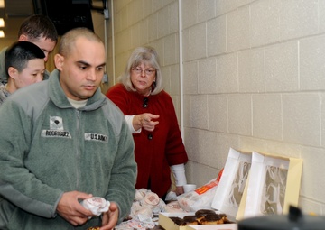 Altus community supports deploying soldiers