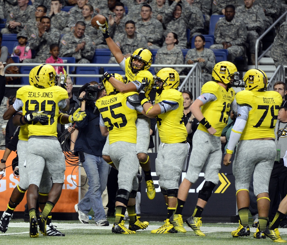 DVIDS - Images - US Army All-American Bowl - New uniforms [Image 4 of 11]