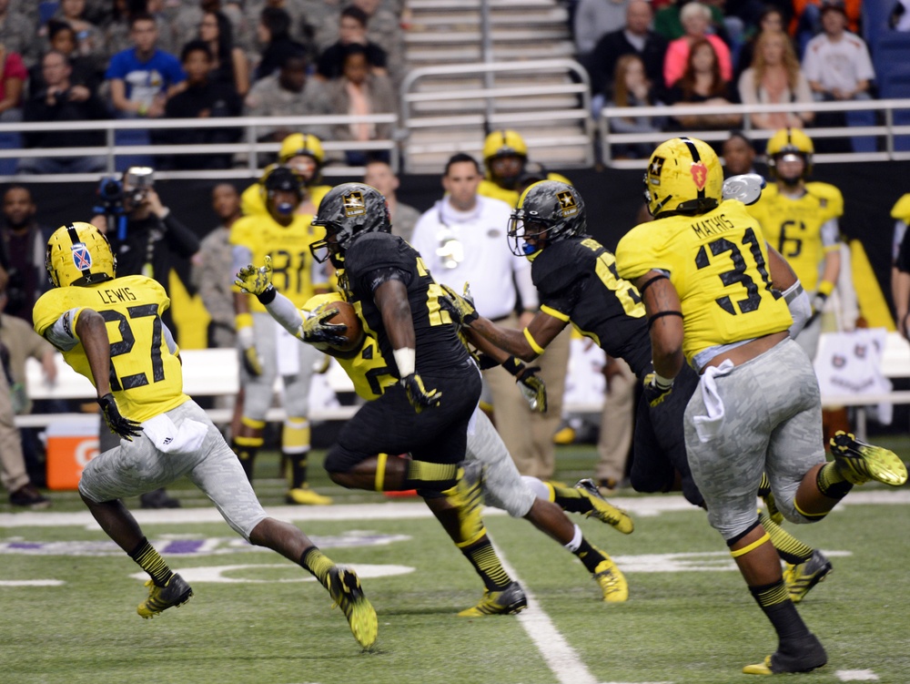 East strikes quickly to win US Army All-American Bowl