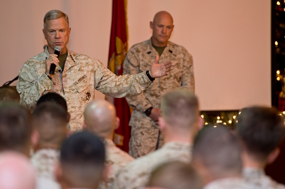 US Marine Corps leadership visits CJTF-HOA Marines