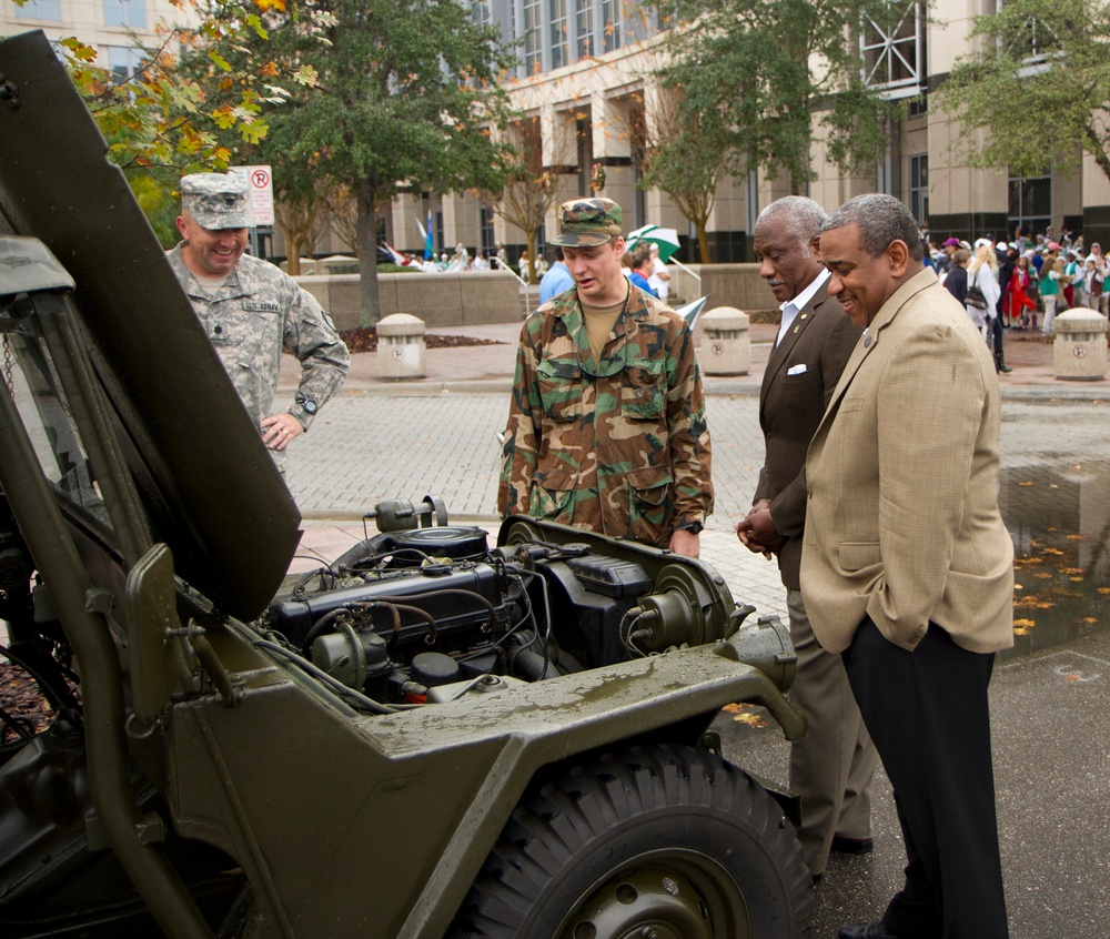 Army Reserve Ambassadors in the Florida Citurs Parade