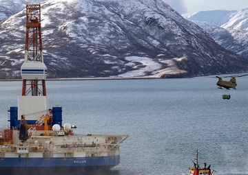 Army helicopters aid stranded oil rig