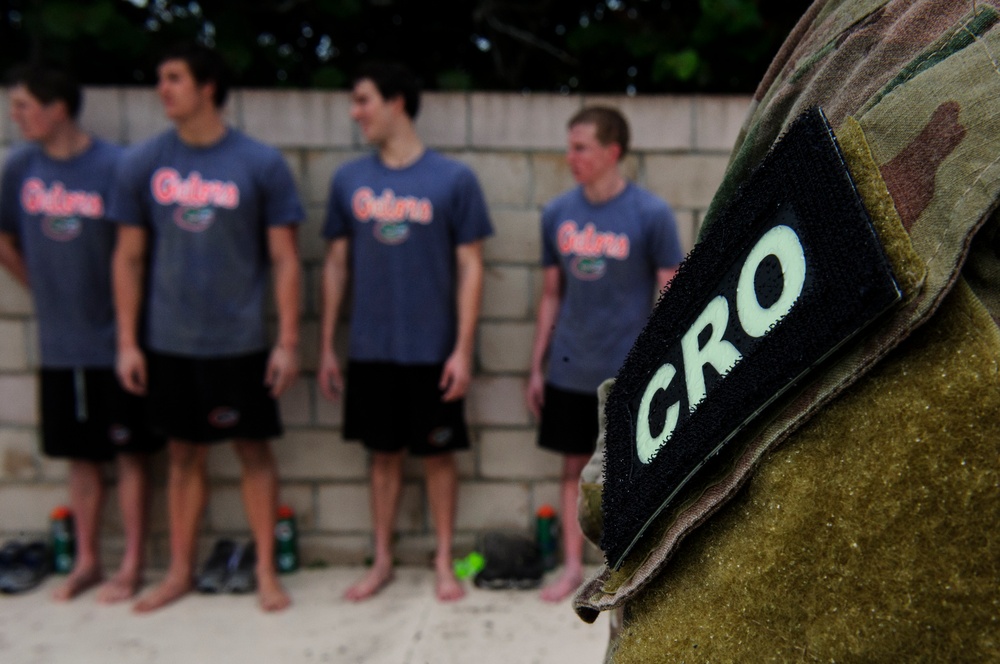920th Rescue Wing Guardian Angels train with the UF swim team