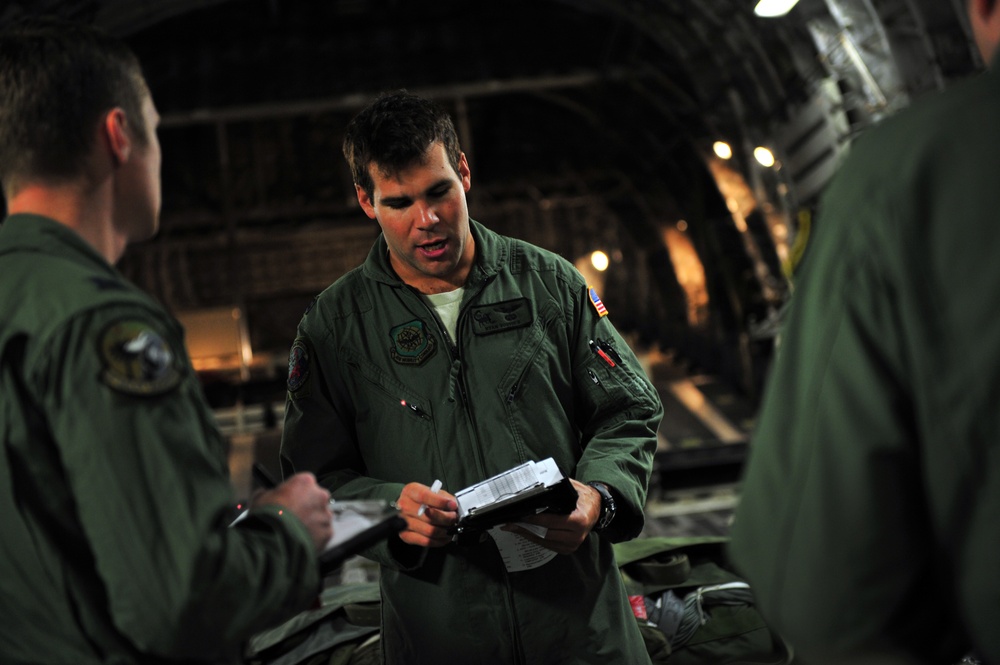 14 Airlift Squadron airdrop mission
