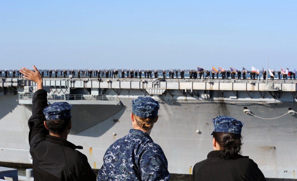 USS Dwight D. Eisenhower returns to Norfolk