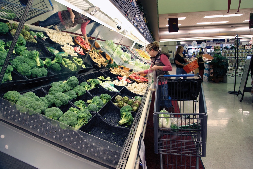 Commissaries offer taste of home while overseas