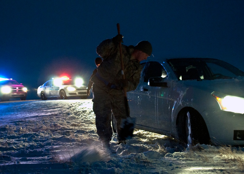 Defender rescues stranded driver during winter storm