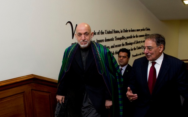 Secretary of defense meets with Afghan president