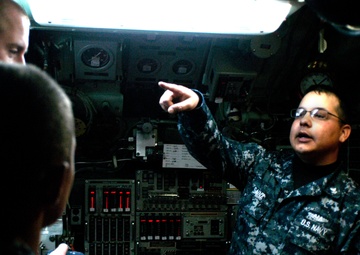 Sea Cadets tour Submarine at Point Loma