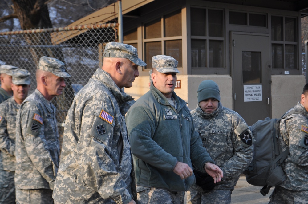 Chief of Staff Army Gen. Raymond T. Odierno visits 2nd ID