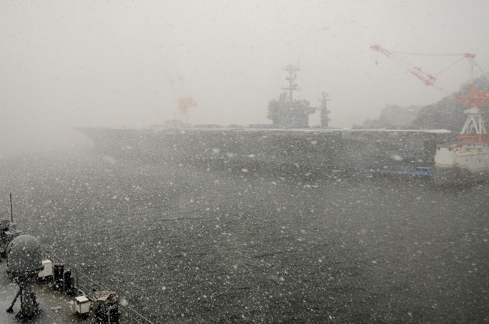 Snow day in Yokosuka, Japan